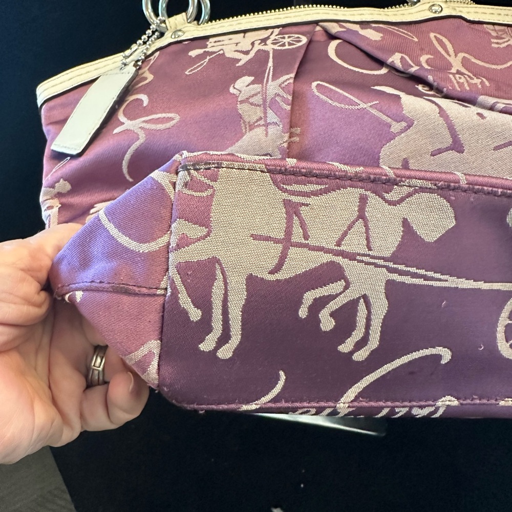 Coach 2009 Purple Signature Carriage Print Tote with Metallic Cream Trim - Picture 2 of 9